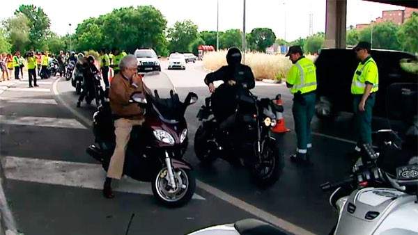 Guardia Civi lMultando Talleres 3R